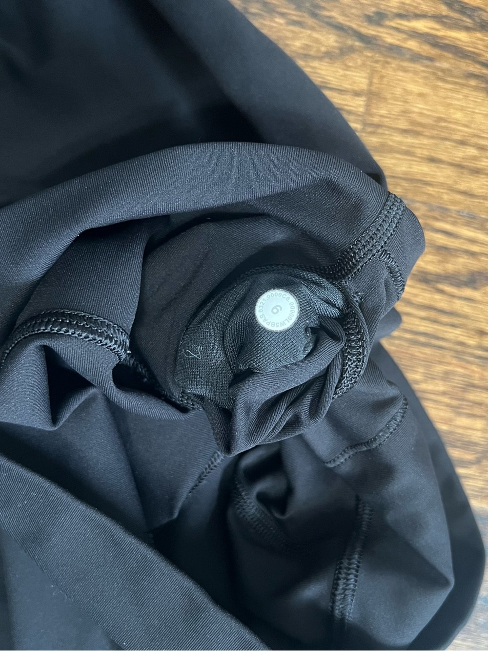 Lululemon black leggings - Picture 7 of 7